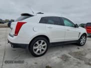 ✅ 2010 Cadillac SRX Premium Collection • VIN: 3GYFNCEY7AS556676 • Лот: 95411395. Опубликован ранее на Copart с пробегом 114 910 миль. Бесплатный доступ к архиву аукционных продаж из США и подробный отчёт об истории автомобиля на DreamBid. Изображение 3.