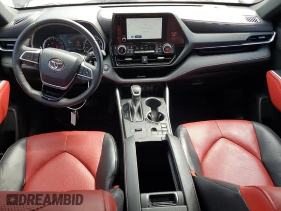 ✅ 2023 Toyota Highlander XSE • VIN: 5TDKDRAH0PS026059 • Lot: 69600505. Wystawiony na Copart z przebiegiem 38 825 mil. Bezpłatny archiwum sprzedaży aukcyjnych z USA i szczegółowy raport historii pojazdu na DreamBid. Zdjęcie 8.