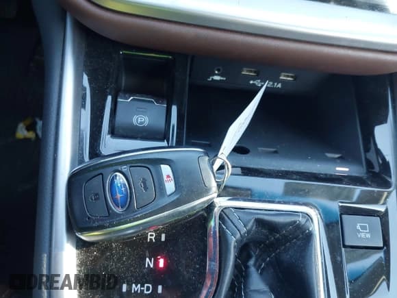 ✅ 2020 Subaru Outback Touring • VIN: 4S4BTAPC9L3131450 • Lot: 43720407. Listed on IAAI with 21,037 mi. Free auction sales archive from the USA and detailed vehicle history report at DreamBid. Image 11.