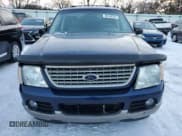 ✅ 2004 Ford Explorer • VIN: 1FMZU84K14UB02472 • Lot: 88169555. Wystawiony na Copart z przebiegiem 137 619 mil. Bezpłatny archiwum sprzedaży aukcyjnych z USA i szczegółowy raport historii pojazdu na DreamBid. Zdjęcie 5.