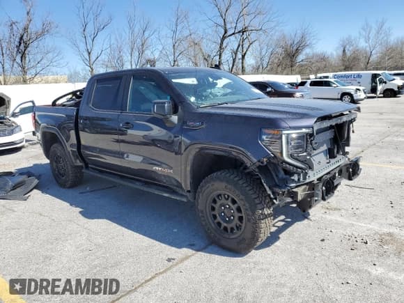 ✅ 2025 GMC Sierra 1500 AT4X • VIN: 3GTUUFEL0SG205375 • Лот: 48553145. Опубликован ранее на Copart с пробегом 1 326 миль. Бесплатный доступ к архиву аукционных продаж из США и подробный отчёт об истории автомобиля на DreamBid. Изображение 4.