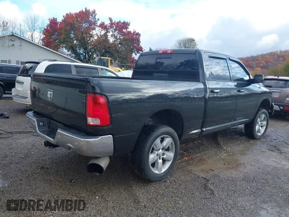 ✅ 2016 Ram 1500 Outdoorsman • VIN: 1C6RR7TM5GS174124 • Lot: 43646208. Wystawiony na IAAI z przebiegiem 148 230 mil. Bezpłatny archiwum sprzedaży aukcyjnych z USA i szczegółowy raport historii pojazdu na DreamBid. Zdjęcie 4.