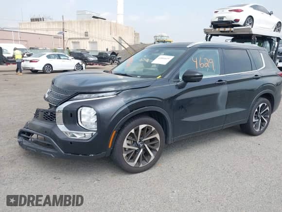 2023 Mitsubishi Outlander SEL with VIN JA4J3VA87PZ038533, listed as a IAAI auction lot 42884629 with 43,715 mi miles and . Bid and sale history available at DreamBid. Image 2.