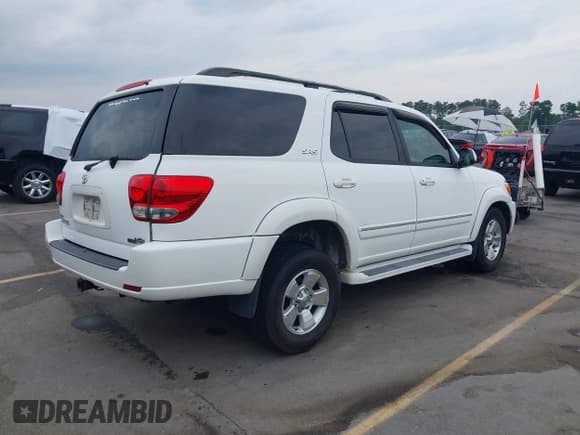 ✅ 2006 Toyota Sequoia SR5 • VIN: 5TDZT34A76S273865 • Лот: 42421338. Опубликован ранее на IAAI с пробегом 219 177 миль. Бесплатный доступ к архиву аукционных продаж из США и подробный отчёт об истории автомобиля на DreamBid. Изображение 4.