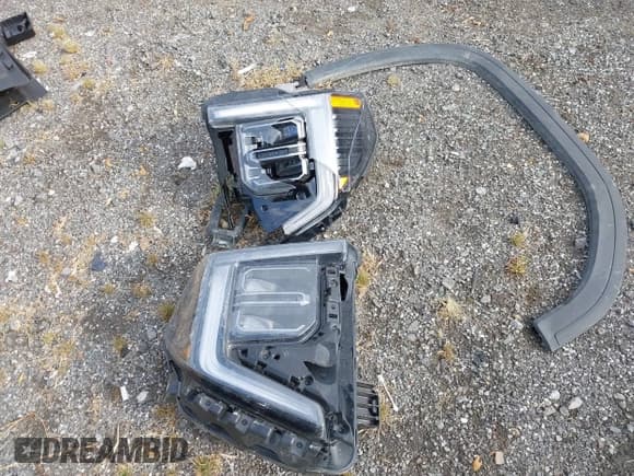 ✅ 2025 GMC Sierra 1500 AT4 • VIN: 3GTUUEEL0SG177989 • Лот: 42867377. Опубликован ранее на IAAI с пробегом 16 622 миль. Бесплатный доступ к архиву аукционных продаж из США и подробный отчёт об истории автомобиля на DreamBid. Изображение 19.