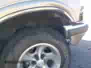 2000 Chevrolet Blazer LS z VIN 1GNCS13W2Y2355000, wystawiony jako IAAI lot #41853380 z przebiegiem 275 732 mil mil oraz . Historia ofert i sprzedaży dostępna na DreamBid. Obrazek 17.