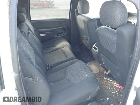 ✅ 2002 Chevrolet Avalanche • VIN: 3GNEC13T22G344766 • Lot: 43350077. Listed on IAAI with 550,579 mi. Free auction sales archive from the USA and detailed vehicle history report at DreamBid. Image 8.