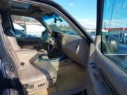 ✅ 2000 Ford Explorer • VIN: 1FMZU85P9YZA08844 • Лот: 43719692. Опубликован ранее на IAAI с пробегом 184 017 миль. Бесплатный доступ к архиву аукционных продаж из США и подробный отчёт об истории автомобиля на DreamBid. Изображение 5.