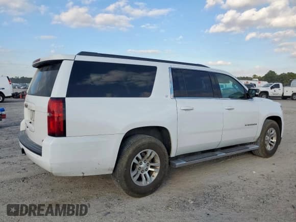 ✅ 2016 Chevrolet Suburban LT • VIN: 1GNSCHKC7GR351670 • Lot: 91787645. Listed on Copart with 212,303 mi. Free auction sales archive from the USA and detailed vehicle history report at DreamBid. Image 3.