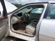 ✅ 2006 Cadillac DTS 1SB • VIN: 1G6KD57Y06U126675 • Lot: 42122625. Wystawiony na IAAI z przebiegiem 184 312 mil. Bezpłatny archiwum sprzedaży aukcyjnych z USA i szczegółowy raport historii pojazdu na DreamBid. Zdjęcie 5.