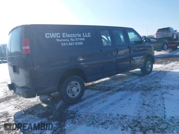 ✅ 2014 Chevrolet Express Cargo • VIN: 1GCWGGBA5E1205786 • Lot: 41339085. Listed on IAAI with 201,460 mi. Free auction sales archive from the USA and detailed vehicle history report at DreamBid. Image 4.