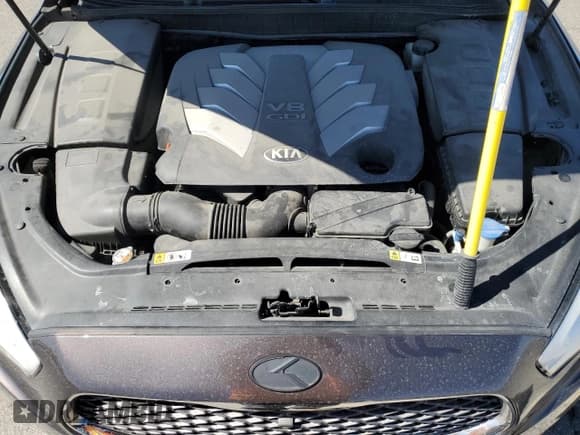 ✅ 2015 Kia K900 Premium • VIN: KNALU4D40F6023805 • Lot: 71848724. Wystawiony na Copart z przebiegiem 103 400 mil. Bezpłatny archiwum sprzedaży aukcyjnych z USA i szczegółowy raport historii pojazdu na DreamBid. Zdjęcie 11.