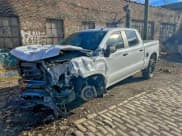 ✅ 2023 Chevrolet Silverado 1500 LT Trail Boss • VIN: 3GCUDFE85PG328124 • Lot: 97113325. Wystawiony na Copart z przebiegiem Nie podano. Bezpłatny archiwum sprzedaży aukcyjnych z USA i szczegółowy raport historii pojazdu na DreamBid. Zdjęcie 2.