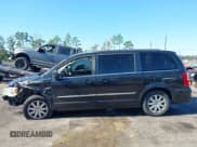 ✅ 2014 Chrysler Town & Country Touring • VIN: 2C4RC1BG4ER423675 • Лот: 43691551. Опубликован ранее на IAAI с пробегом 147 561 миль. Бесплатный доступ к архиву аукционных продаж из США и подробный отчёт об истории автомобиля на DreamBid. Изображение 15.