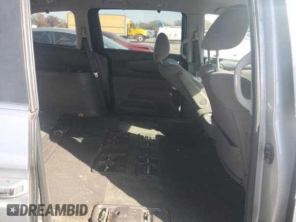 ✅ 2016 Honda Odyssey EX • VIN: 5FNRL5H42GB141053 • Lot: 92027575. Listed on Copart with 214,938 mi. Free auction sales archive from the USA and detailed vehicle history report at DreamBid. Image 11.