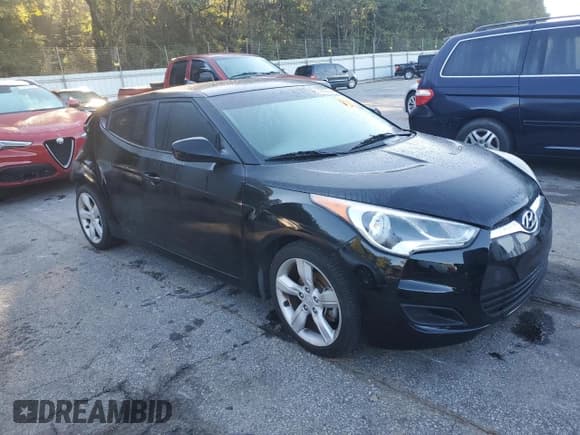 ✅ 2013 Hyundai Veloster w/Gray Int • VIN: KMHTC6AD6DU142923 • Lot: 74692354. Wystawiony na Copart z przebiegiem Nie podano. Bezpłatny archiwum sprzedaży aukcyjnych z USA i szczegółowy raport historii pojazdu na DreamBid. Zdjęcie 4.
