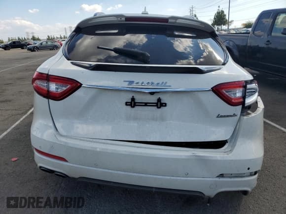 ✅ 2017 Maserati Levante S • VIN: ZN661YUS6HX234128 • Lot: 81332995. Listed on Copart with 48,354 mi. Free auction sales archive from the USA and detailed vehicle history report at DreamBid. Image 6.