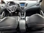 ✅ 2014 Hyundai Veloster Turbo • VIN: KMHTC6AE0EU210661 • Lot: 42590675. Wystawiony na Copart z przebiegiem 127 657 mil. Bezpłatny archiwum sprzedaży aukcyjnych z USA i szczegółowy raport historii pojazdu na DreamBid. Zdjęcie 8.