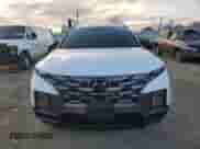 2024 Hyundai Santa Cruz XRT z VIN 5NTJDDAF9RH078295, wystawiony jako Copart lot #82449224 z przebiegiem 9 737 mil mil oraz Szkoda całkowita • Salvage title. Historia ofert i sprzedaży dostępna na DreamBid. Obrazek 5.