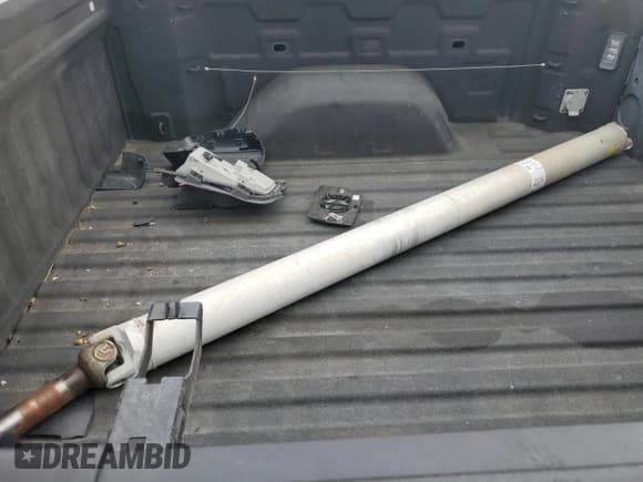 ✅ 2022 Chevrolet Silverado 1500 Custom Trail Boss • VIN: 1GCPYCEL0NZ140337 • Lot: 47146235. Wystawiony na Copart z przebiegiem 51 913 mil. Bezpłatny archiwum sprzedaży aukcyjnych z USA i szczegółowy raport historii pojazdu na DreamBid. Zdjęcie 12.