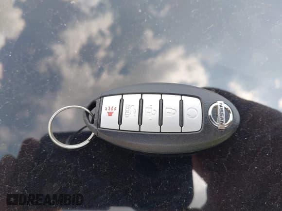 ✅ 2013 Nissan Altima SV • VIN: 1N4BL3AP8DC163860 • Lot: 42743992. Listed on IAAI with 140,890 mi. Free auction sales archive from the USA and detailed vehicle history report at DreamBid. Image 11.