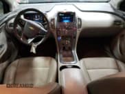 ✅ 2013 Chevrolet Volt • VIN: 1G1RD6E47DU139446 • Lot: 77355614. Wystawiony na Copart z przebiegiem 120 250 mil. Bezpłatny archiwum sprzedaży aukcyjnych z USA i szczegółowy raport historii pojazdu na DreamBid. Zdjęcie 8.