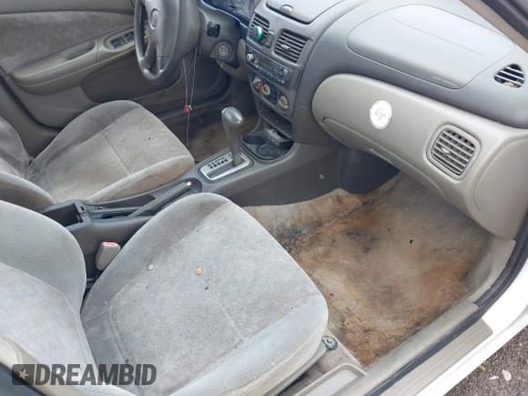 ✅ 2002 Nissan Sentra GXE • VIN: 3N1CB51D92L674680 • Lot: 42617332. Listed on IAAI with 183,959 mi. Free auction sales archive from the USA and detailed vehicle history report at DreamBid. Image 5.