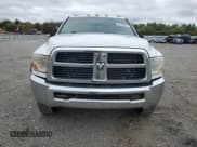 ✅ 2012 Ram 3500 ST • VIN: 3C63D3GL3CG224177 • Лот: 80204635. Опубликован ранее на Copart с пробегом 253 431 миль. Бесплатный доступ к архиву аукционных продаж из США и подробный отчёт об истории автомобиля на DreamBid. Изображение 5.