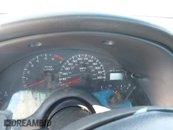 ✅ 2002 Chevrolet Camaro • VIN: 2G1FP22K322144877 • Lot: 41789573. Wystawiony na IAAI z przebiegiem Nie podano. Bezpłatny archiwum sprzedaży aukcyjnych z USA i szczegółowy raport historii pojazdu na DreamBid. Zdjęcie 7.