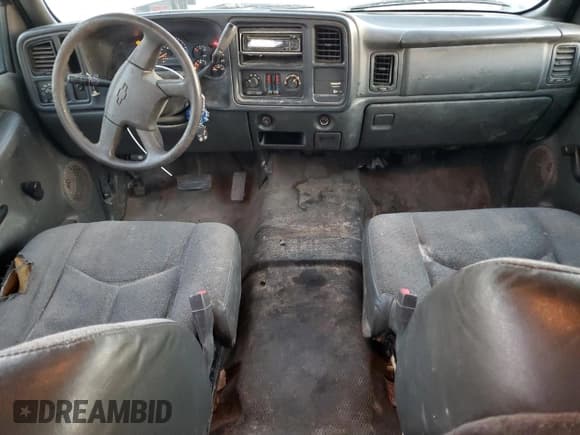 ✅ 2004 Chevrolet Silverado 1500 Work Truck • VIN: 1GCEC19X94Z242399 • Лот: 75816624. Опубликован ранее на Copart с пробегом 334 867 миль. Бесплатный доступ к архиву аукционных продаж из США и подробный отчёт об истории автомобиля на DreamBid. Изображение 8.