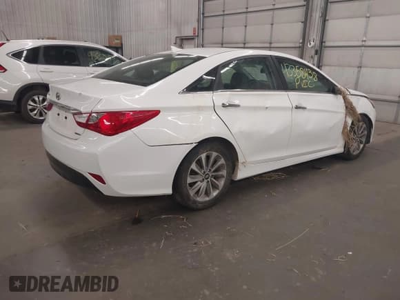 ✅ 2014 Hyundai Sonata Limited • VIN: 5NPEC4AC0EH876820 • Lot: 43358438. Listed on IAAI with 149,817 mi. Free auction sales archive from the USA and detailed vehicle history report at DreamBid. Image 4.