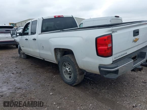 ✅ 2018 Chevrolet Silverado 2500HD Work Truck • VIN: 1GC2CUEG2JZ298724 • Lot: 41429359. Wystawiony na IAAI z przebiegiem Nie podano. Bezpłatny archiwum sprzedaży aukcyjnych z USA i szczegółowy raport historii pojazdu na DreamBid. Zdjęcie 3.