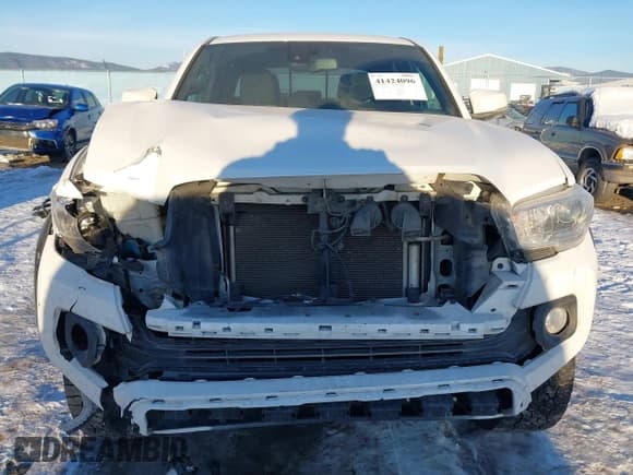 ✅ 2021 Toyota Tacoma SR5 • VIN: 3TMDZ5BN6MM105593 • Lot: 41424096. Wystawiony na IAAI z przebiegiem 39 215 mil. Bezpłatny archiwum sprzedaży aukcyjnych z USA i szczegółowy raport historii pojazdu na DreamBid. Zdjęcie 13.