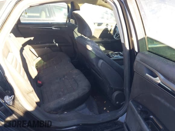 ✅ 2016 Ford Fusion SE • VIN: 3FA6P0H74GR142245 • Lot: 43928267. Wystawiony na IAAI z przebiegiem 209 330 mil. Bezpłatny archiwum sprzedaży aukcyjnych z USA i szczegółowy raport historii pojazdu na DreamBid. Zdjęcie 8.