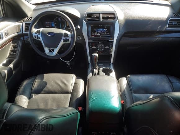 ✅ 2015 Ford Explorer Limited • VIN: 1FM5K7F83FGA07350 • Lot: 57852485. Wystawiony na Copart z przebiegiem 75 169 mil. Bezpłatny archiwum sprzedaży aukcyjnych z USA i szczegółowy raport historii pojazdu na DreamBid. Zdjęcie 8.