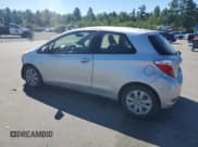 ✅ 2012 Toyota Yaris L • VIN: JTDJTUD38CD535422 • Лот: 69414855. Опубликован ранее на Copart с пробегом 118 877 миль. Бесплатный доступ к архиву аукционных продаж из США и подробный отчёт об истории автомобиля на DreamBid. Изображение 2.