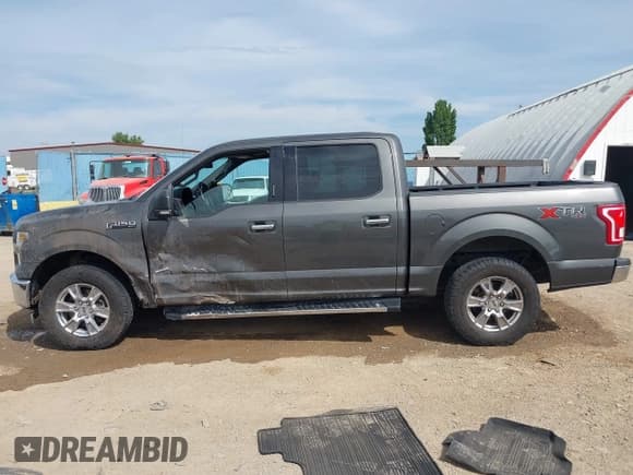 ✅ 2017 Ford F-150 XL • VIN: 1FTEW1EG4HKE42151 • Lot: 42455447. Listed on IAAI with 147,800 mi. Free auction sales archive from the USA and detailed vehicle history report at DreamBid. Image 14.