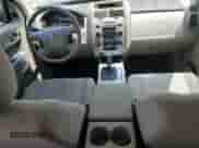 2009 Mercury Mariner с VIN 4M2CU81G69KJ03673, выставлен на аукционе Copart как лот 63932915 с пробегом 71 072 миль миль и Списание • Salvage title. История ставок и продаж доступна на DreamBid. Изображение 8.