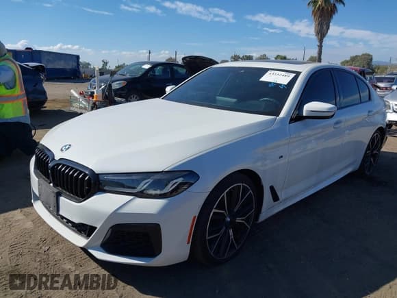 ✅ 2021 BMW 5 Series 540i • VIN: WBA53BJ00MWW89738 • Lot: 43332489. Listed on IAAI with 37,540 mi. Free auction sales archive from the USA and detailed vehicle history report at DreamBid. Image 18.