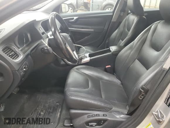 ✅ 2015 Volvo V60 T5 Drive-E Premier • VIN: YV140MEB7F1197233 • Lot: 69785585. Listed on Copart with 123,273 mi. Free auction sales archive from the USA and detailed vehicle history report at DreamBid. Image 7.