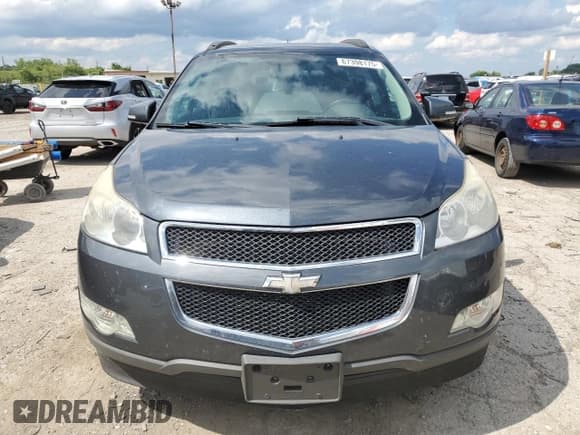 ✅ 2012 Chevrolet Traverse 1LT • VIN: 1GNKRGED2CJ332174 • Lot: 67398175. Wystawiony na Copart z przebiegiem Nie podano. Bezpłatny archiwum sprzedaży aukcyjnych z USA i szczegółowy raport historii pojazdu na DreamBid. Zdjęcie 5.