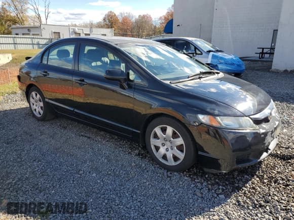 ✅ 2010 Honda Civic LX • VIN: 2HGFA1F58AH330676 • Lot: 91687125. Listed on Copart with 132,985 mi. Free auction sales archive from the USA and detailed vehicle history report at DreamBid. Image 4.