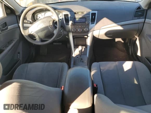 ✅ 2009 Hyundai Sonata GLS • VIN: 5NPET46C99H488662 • Лот: 42453735. Опубликован ранее на Copart с пробегом 155 532 миль. Бесплатный доступ к архиву аукционных продаж из США и подробный отчёт об истории автомобиля на DreamBid. Изображение 8.