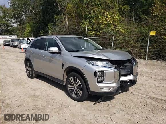 ✅ 2021 Mitsubishi Outlander SE • VIN: JA4APVAU0MU015590 • Lot: 81877975. Listed on Copart with 107,568 mi. Free auction sales archive from the USA and detailed vehicle history report at DreamBid. Image 14.