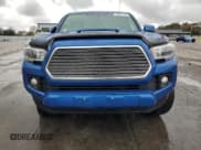 ✅ 2017 Toyota Tacoma SR5 • VIN: 3TMAZ5CN8HM027390 • Лот: 90541755. Опубликован ранее на Copart с пробегом 85 983 миль. Бесплатный доступ к архиву аукционных продаж из США и подробный отчёт об истории автомобиля на DreamBid. Изображение 5.