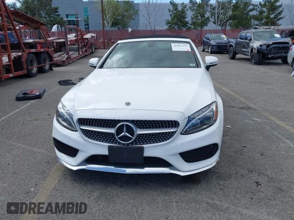✅ 2018 Mercedes-Benz C 300 • VIN: WDDWK4JB4JF698192 • Lot: 41687143. Wystawiony na IAAI z przebiegiem 78 702 mil. Bezpłatny archiwum sprzedaży aukcyjnych z USA i szczegółowy raport historii pojazdu na DreamBid. Zdjęcie 13.