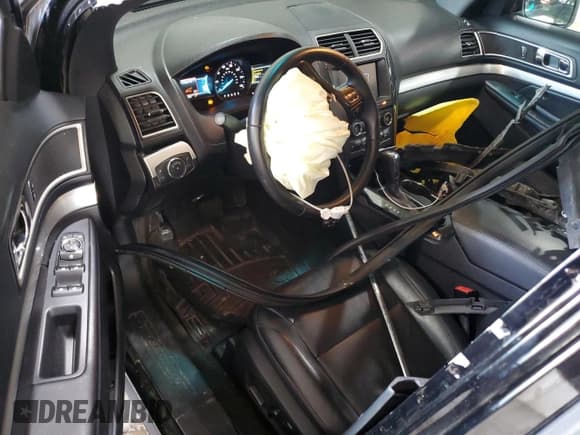 ✅ 2016 Ford Explorer XLT • VIN: 1FM5K8D82GGA09486 • Lot: 54996575. Wystawiony na Copart z przebiegiem 84 490 mil. Bezpłatny archiwum sprzedaży aukcyjnych z USA i szczegółowy raport historii pojazdu na DreamBid. Zdjęcie 8.