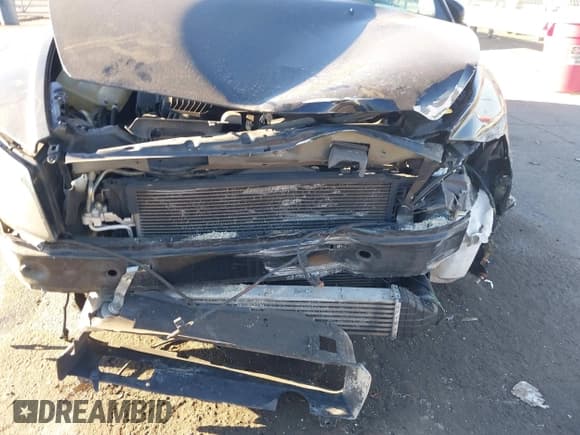 ✅ 2009 Volvo C30 • VIN: YV1MK672892142548 • Лот: 41221801. Опубликован ранее на IAAI с пробегом 166 487 миль. Бесплатный доступ к архиву аукционных продаж из США и подробный отчёт об истории автомобиля на DreamBid. Изображение 6.