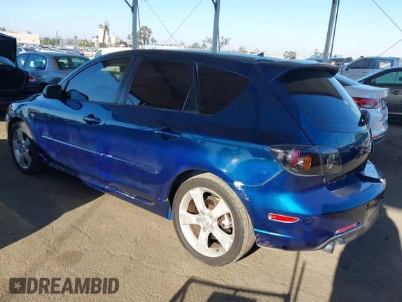 ✅ 2004 Mazda 3 s • VIN: JM1BK143041152552 • Lot: 42215652. Listed on IAAI with 222,973 mi. Free auction sales archive from the USA and detailed vehicle history report at DreamBid. Image 3.