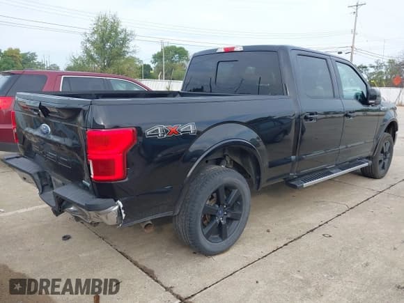 ✅ 2020 Ford F-150 XL • VIN: 1FTFW1E42LKD03137 • Lot: 43259775. Wystawiony na IAAI z przebiegiem 98 776 mil. Bezpłatny archiwum sprzedaży aukcyjnych z USA i szczegółowy raport historii pojazdu na DreamBid. Zdjęcie 4.